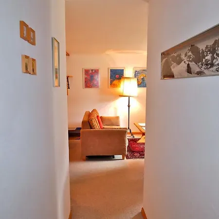 Apartment Averts 17 Zuoz